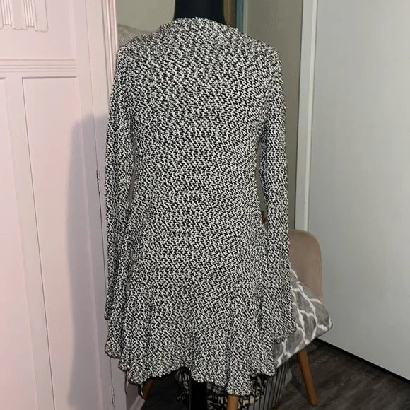 Forever 21 Cardigan - Picture 4 of 5